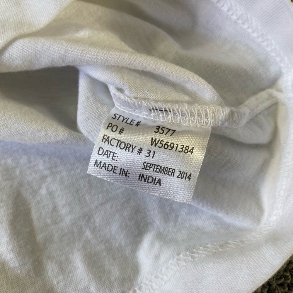 Marushka Tee White Dog V Neck Long Sleeve Hand Printed Artsy Coastal Women's S - Picture 9 of 11